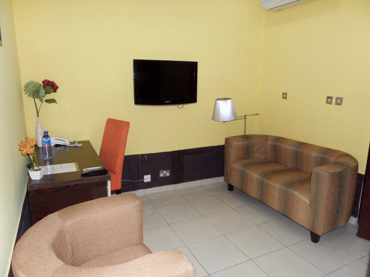 Aries Suites Lagos Exterior photo