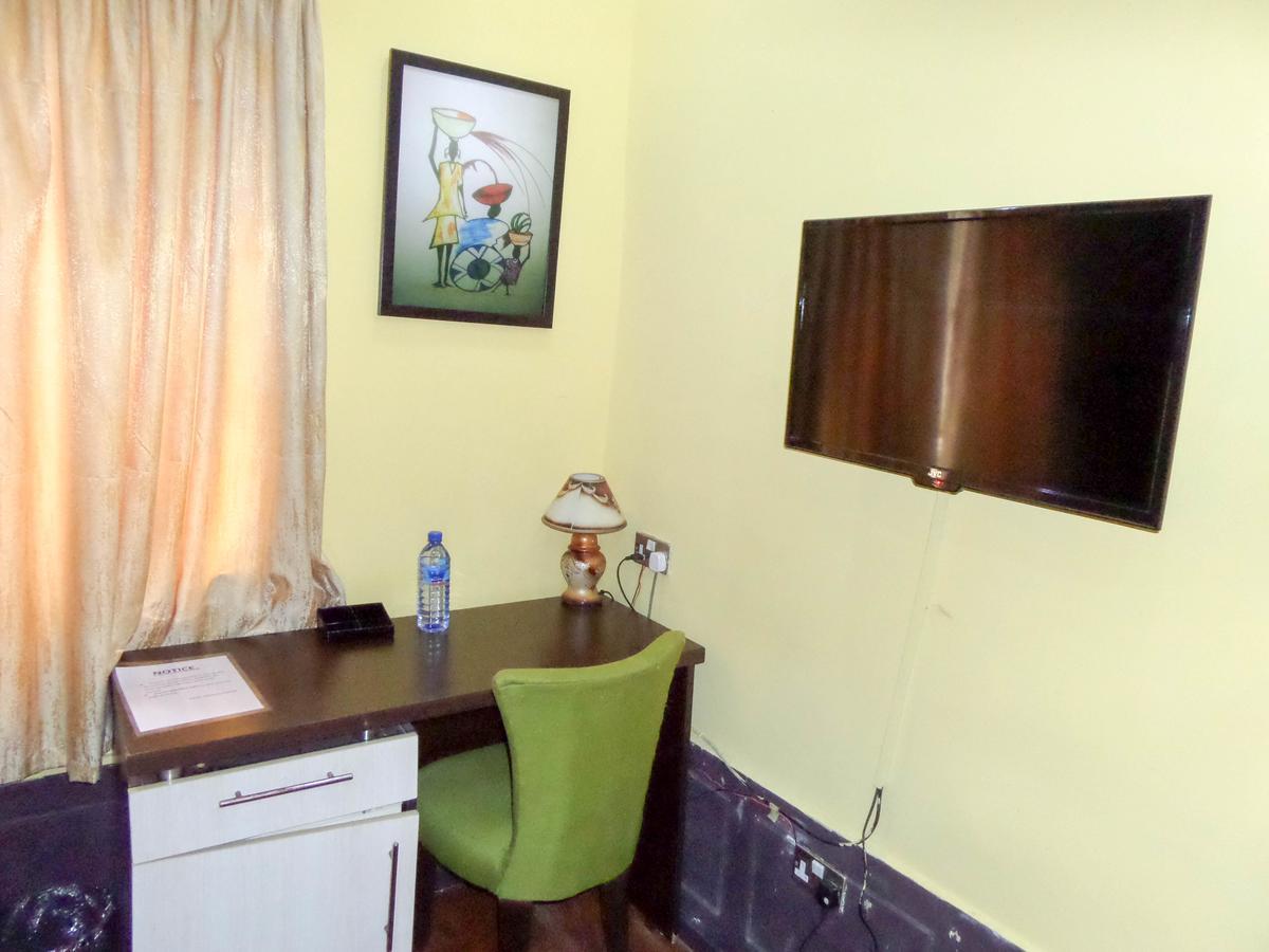 Aries Suites Lagos Exterior photo